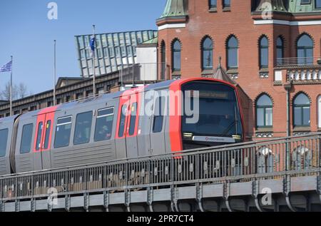 S-Bahn, Baumwall, Hamburg, Deutschland Stockfoto