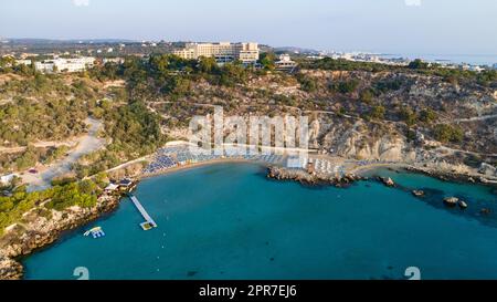 Aerial Konnos Beach, Protaras, Zypern Stockfoto