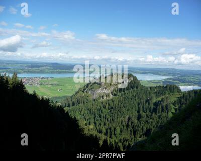 Bergpanorama vom Tegelberg, Bayern, Deutschland Stockfoto