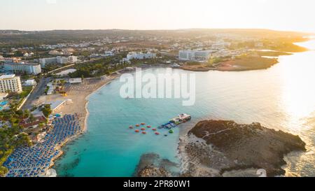 Aerial Nissi Beach, Ayia Napa, Zypern Stockfoto