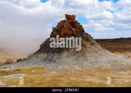 Blick auf die Lavafelder eines früheren Vulkanausbruchs in Island. Stockfoto