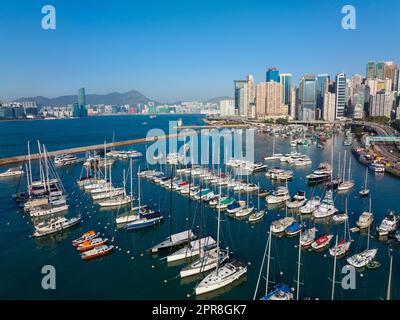 Causeway Bay, Hongkong, 10. Dezember 2021: Draufsicht auf den Taifun-Schutzraum Stockfoto