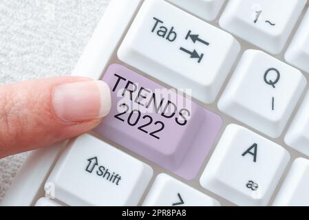 Konzeptunterschrift Trends 2022. Internet-Konzept im kommenden Jahr vorherrschende Tendenz weithin diskutiert Online -49124 Stockfoto