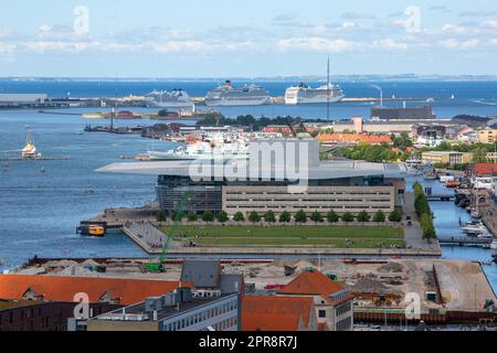 Luftaufnahme der Stadt, Neo-Futurismus, Kopenhagener Opernhaus, Kopenhagen, Dänemark Stockfoto