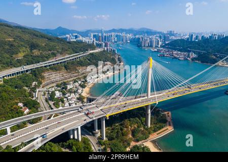 Kwai Tsing, Hongkong 24. November 2019: Draufsicht auf die Ting Kau Brücke Stockfoto