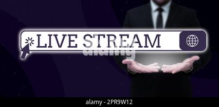 Textbeschriftung für Live-Stream. Geschäftsübersicht Senden oder Empfangen von Video- und Audioberichten über Internet Lady in Anzug, die einen Stift hält und so erfolgreiche Teamarbeit symbolisiert. Stockfoto