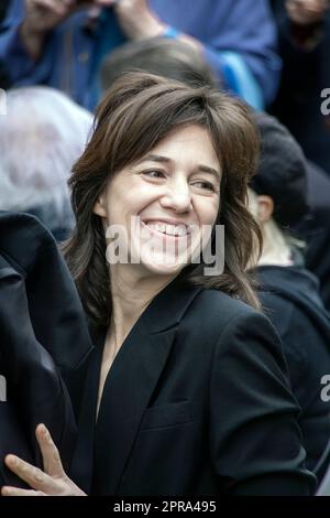 Paris, Frankreich. 10. märz 2016 Charlotte Gainsbourg nimmt an der Enthüllung einer Gedenktafel zum Gedenken an Serge Gainsbourg in Paris Teil. Stockfoto