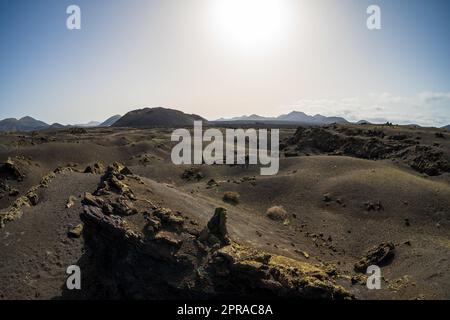 Typische Vulkanlandschaft im Gebiet der Caldera de Los Cuervos. Lanzarote, Kanarische Inseln. Spanien. Stockfoto