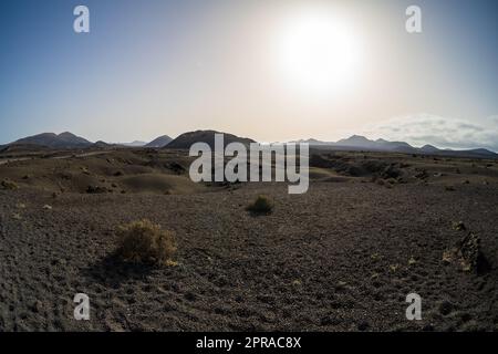 Typische Vulkanlandschaft im Gebiet der Caldera de Los Cuervos. Lanzarote, Kanarische Inseln. Spanien. Stockfoto