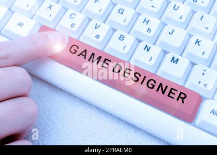 Schild, das den Game Designer anzeigt. Business Showcase Campaigner Pixel Scripting Programmierer Konsolen 3D Grafik -49052 Stockfoto