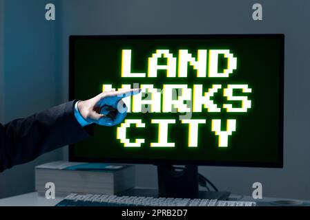 Handgeschriebenes Schild „Land Marks City“. Geschäftsübersicht wichtige Architektur Orte in den Städten, um Geschäftsfrau zu besuchen, die mit einem Finger auf wichtige Botschaft zeigt. Stockfoto