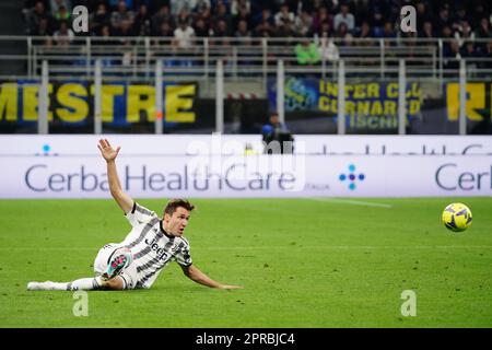 Mailand, Italien. 26. April 2023. Federico Chiesa (FC Juventus) während des italienischen Pokals, Coppa Italia, Halbfinale, 2.-Bein-Fußballspiel zwischen FC Internazionale und FC Juventus am 26. April 2023 im Giuseppe Meazza Stadion in Mailand, Italien - Photo Morgese-Rossini/DPPI Credit: DPPI Media/Alamy Live News Stockfoto