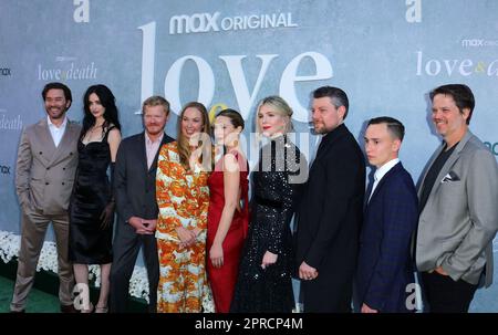 Los Angeles, USA. 26. April 2023. Tom Pelphrey, Krysten Ritter, Jesse Plemons, Elizabeth Marvel, Elizabeth Olsen, Lily Rabe, Patrick Fugit, Keir Gilchrist, Richard C. Jones trifft am Mittwoch, den 26. April 2023, auf DER DGA in Los Angeles auf DER „LOVE & DEATH Series Premiere“ ein. (Foto: Juan Pablo Rico/Sipa USA) Guthaben: SIPA USA/Alamy Live News Stockfoto