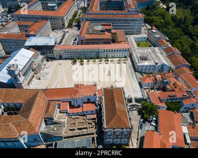 Der Campus der Universität von Coimbra aus der Vogelperspektive Stockfoto