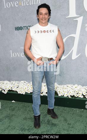 West Hollywood, USA. 26. April 2023. Gabriel Luna trifft am 26. April 2023 im Directors Guild of America Theatre in West Hollywood, Kalifornien, zum „Love & Death“ Los Angeles Premiere ein. © Lisa OConnor/AFF-USA.com Kredit: AFF/Alamy Live News Stockfoto