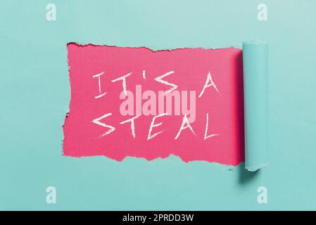 Inspiration mit dem Schild „IT S“ ist ein Schnäppchen. Geschäftsidee vertrauliche Informationen erhalten Cyberverletzung Hacken wichtige Informationen, die unter einem zerrissenen Blatt Papier vermerkt sind. Stockfoto