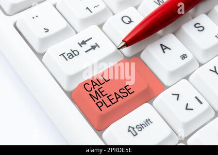 Textüberschrift mit „Bitte anrufen“. Internetkonzept Bitte um telefonische Kommunikation, um über etwas auf dem Boden liegendes Papier mit wichtigen Informationen zu sprechen. Stockfoto