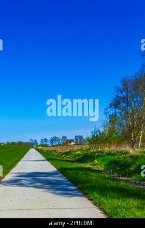 Waddenmeer-Gezeitenlandschaft Küstenwanderweg Niedersachsen Deutschland. Stockfoto