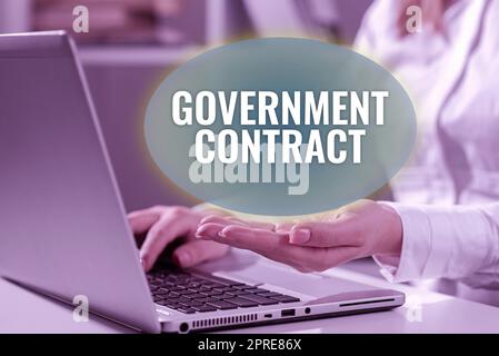 Schreiben mit Anzeige des Textes „Government Contract, Business Showcase Agreement Process to sell Services to the Administration“ Stockfoto