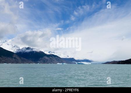 Blick auf den Upsala-Gletscher vom Argentino-See, Patagonien-Landschaft, Argentinien Stockfoto