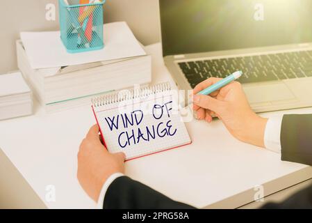 Textunterschrift für Wind of Change. Ein Wort zum Thema „Zeit verändern“, aufwachsen, Dinge auf eine andere Art und Weise tun, unbeschriftete geometrische Formen für Unternehmensanzeige und -Werbung. Stockfoto