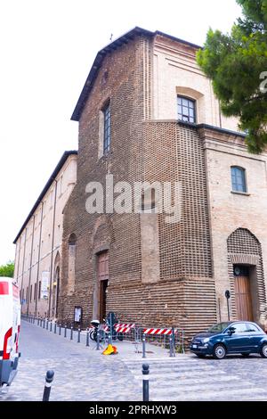 Außenansicht der Kirche chiesa del Suffragio. Rimini, Italien Stockfoto