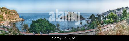 Blick über Isola Bella, kleine Insel bei Taormina, Sizilien, Italien Stockfoto