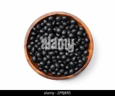 Schwarze Sojabohnen in mehr einem Baum auf weißem Hintergrund. Stockfoto