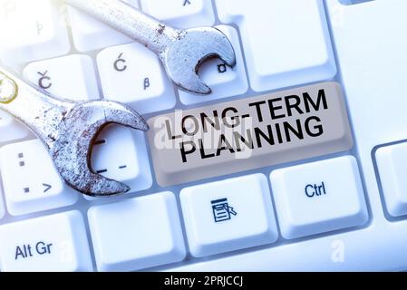 Textzeichen für langfristige PlanungEstablish Expected Goals Five or more years ahead. Geschäftsansatz Legen Sie erwartete Ziele für fünf oder mehr Jahre fest Stockfoto