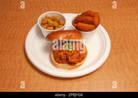 Authentische Küche, bekannt als das Grill Chicken Sandwich Stockfoto