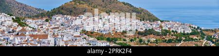 Frigiliana - die schöne Altstadt von Andalusien. Die schöne Altstadt von Frigiliana, Andalusien, Spanien. Stockfoto