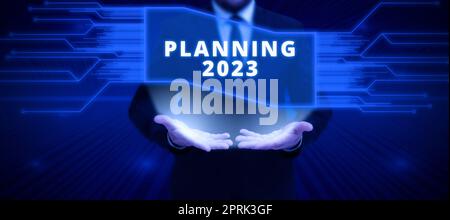 Konzeptionelle Bildunterschrift Planung 2023, Wort für „Beginnen mit Ende im Geist“ Positionierung langfristiger Ziele Stockfoto