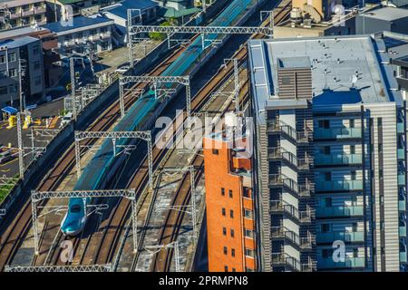 Straßen von Sendai, Präfektur Miyagi und der Tohoku Shinkansen Stockfoto