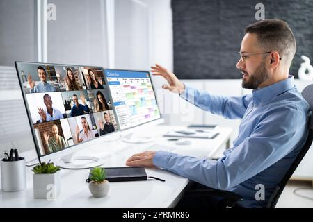 Telearbeit Auf Desktop-Office-Computern Stockfoto