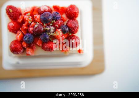 Bild Von Fruit Tiramisus (Weißer Rücken). Drehort: Präfektur kanagawa, Yokohama-Stadt Stockfoto