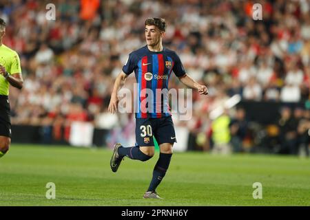 Madrid, Spanien. 26. April 2023. Gavi (Barcelona) Fußball : spanisches Spiel „La Liga Santander“ zwischen Rayo Vallecano 2-1 FC Barcelona im Estadio de Vallecas in Madrid, Spanien . Kredit: Mutsu Kawamori/AFLO/Alamy Live News Stockfoto