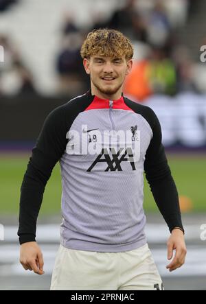 Harvey Elliott von Liverpool während des Fußballspiels der englischen Premier League zwischen West Ham United und Liverpool im Londoner Stadion am 26. April Stockfoto