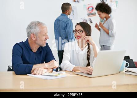 Teamarbeit macht den Traum arbeiten Stockfoto