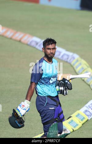 Munim Shahria während der Bangladesch National Cricket Team nimmt an der Übungssitzung im Zahur Ahmed Chowdhury Stadium, Sagorika, Chattograme, Bangladesch Teil Stockfoto