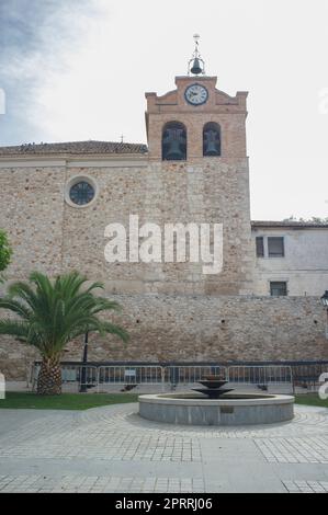 Estremera, eine wunderschöne kleine Stadt in Las Vegas County, Madrid, Spanien. Kirche von Nuestra Senora de los Remedios Stockfoto