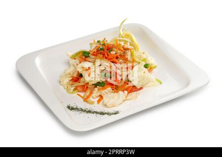 Layout für Menüs. Frühjahr Salat mit frischen Kohl, Karotten, Paprika und Bohnen isoliert auf Weiss. Stockfoto