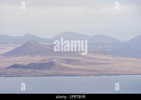 Typische Naturlandschaft der Insel. Blick vom Mirador de Guinate. Lanzarote. Kanarische Inseln. Spanien. Stockfoto