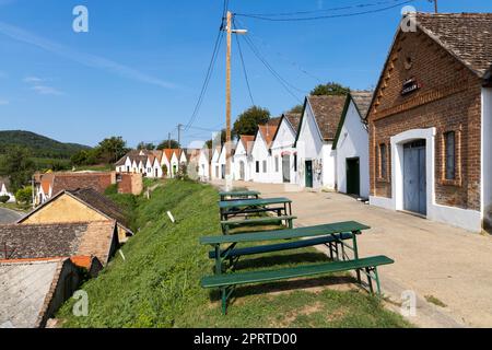 Weinkeller in Villanykovesd, Villany, Ungarn Stockfoto