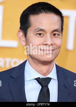 WESTWOOD, LOS ANGELES, KALIFORNIEN, USA - 26. APRIL: Holden Chang trifft auf das World Premiere Screening Event der Saison 1 von Netflix „Queen Charlotte: A Bridgerton Story“ ein, das am 26. April 2023 im Regency Village Theatre in Westwood, Los Angeles, Kalifornien, USA stattfindet. (Foto von Xavier Collin/Image Press Agency) Stockfoto