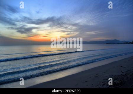 Morgenstimmung am Strand von Can Picafort auf Mallorca Stockfoto