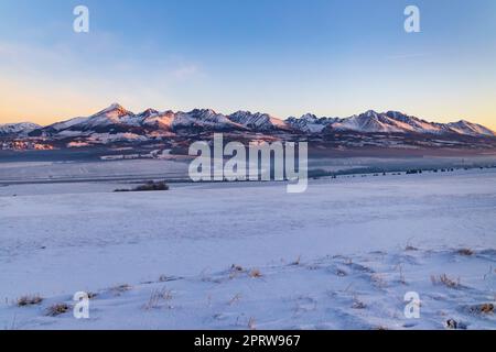 Hohe Tatra (Vysoke Tatry) im Winter, Slowakei Stockfoto