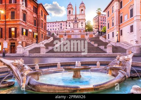 Brunnen des Bootes vor der Spanischen Treppe, Rom, Italien Stockfoto