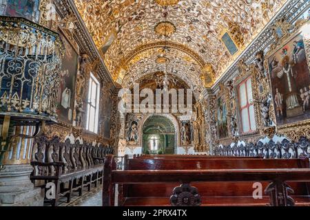 Die kunstvoll verzierte barocke Kapelle des Senor de Tlacolula, Kirche der Himmelfahrt, Tlacolula de Matamoros, Mexiko. Stockfoto