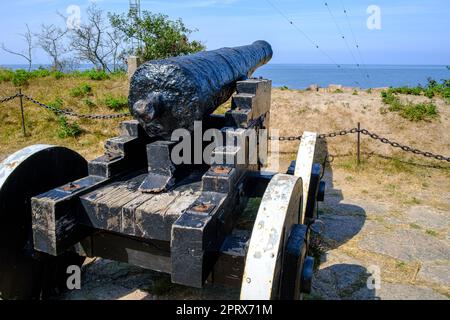 Historische Kanone von Hammeren North Battery am Hammer Odde Lighthouse an der Nordspitze der Insel Bornholm, Dänemark, Skandinavien, Europa. Stockfoto