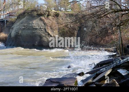 Die Küste am Lake Erie im Lakewood Park westlich der Stadt Cleveland, Ohio Stockfoto